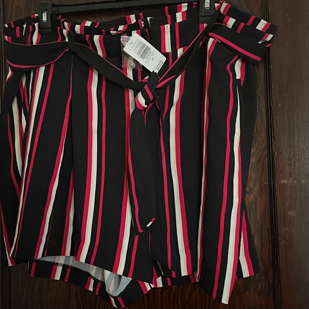 Torrid size 24 shorts